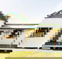 Coal d' Vine Cottage - Cessnock NSW - Darwin Holiday