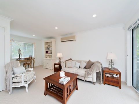 Rocky Point Road Fantasea 3 75 - Darwin Holiday 3