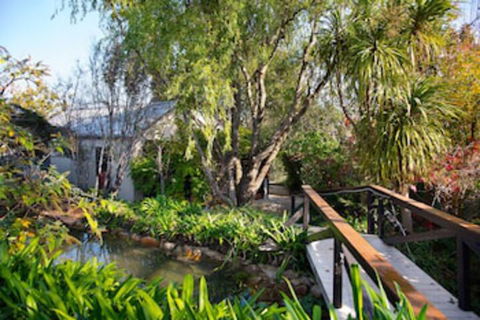 Walnut Chalet 4 - Darwin Holiday 0