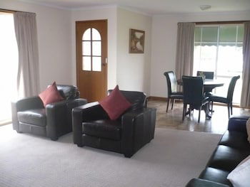 Parklake Holiday Units - Darwin Holiday 0