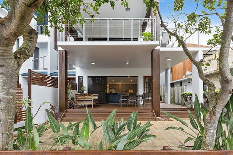 Orchid On Kamala - Darwin Holiday 3