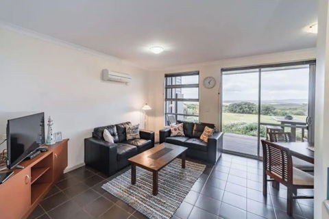 Cosy Corner Seaview Apartments - Darwin Holiday 4