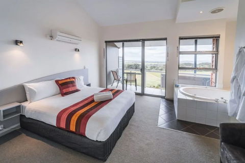 Cosy Corner Seaview Apartments - Darwin Holiday 5