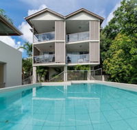 Alpha 8 on Waterson - Airlie Beach - Darwin Holiday