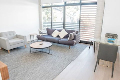 Super Cool Newtown Pad H393 - Darwin Holiday 0