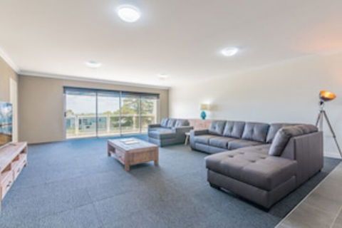 Thompson Avenue Apartments No.4 - Darwin Holiday 0