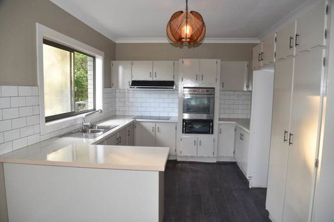 Warrawong Holiday Big Home - Darwin Holiday 6