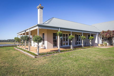 Holman Estate - Darwin Holiday 2