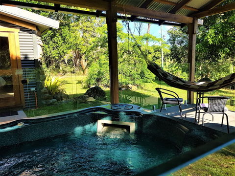 Palm Grove Rainforest Retreat - Darwin Holiday 6