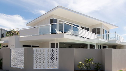 Paddle On Seven Mile Lennox Head - Darwin Holiday 0