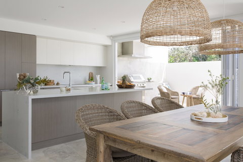 Paddle On Seven Mile Lennox Head - Darwin Holiday 2