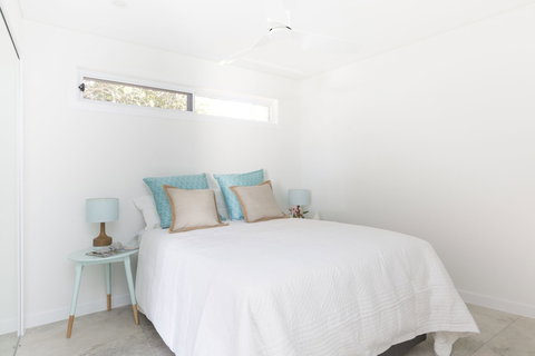 Paddle On Seven Mile Lennox Head - Darwin Holiday 3