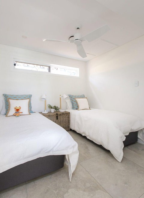 Paddle On Seven Mile Lennox Head - Darwin Holiday 6