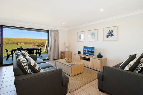 Sunrise Reef Unit 4 Lennox Head - Darwin Holiday 2