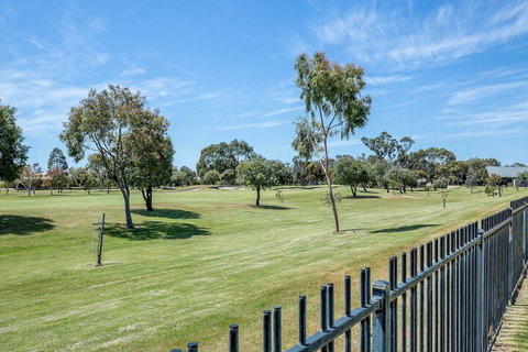 The Lakes House - Darwin Holiday 2