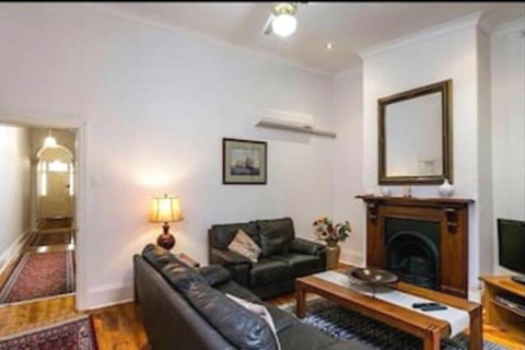 Gordon Street Cottage - Darwin Holiday 0