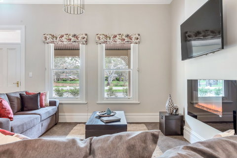 Grandview Accommodation - The Flaxley Apartments - Darwin Holiday 6