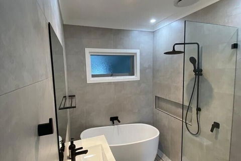 Pet Friendly 5 Victor Parade - Darwin Holiday 1