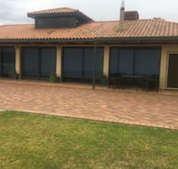 Rural living with great views - Darwin Holiday