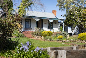 Gladville - Darwin Holiday 0
