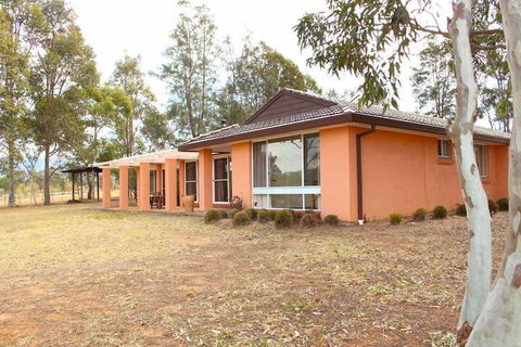 Verona Vineyard Cottage - Darwin Holiday 1