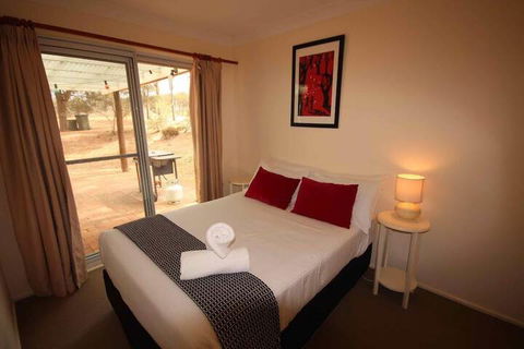 Verona Vineyard Cottage - Darwin Holiday 6