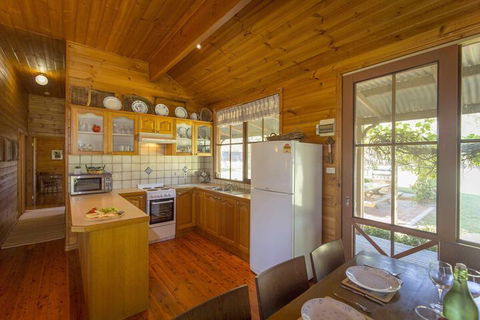 Silky Oak Cottage - Darwin Holiday 3