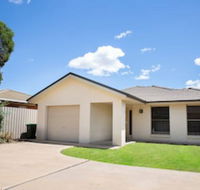 Lovely 3 Bed 2 Bath in the City Centre - Darwin Holiday