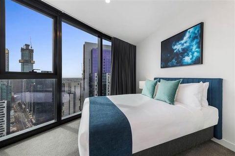 Shadow Play By Peppers - Darwin Holiday 4