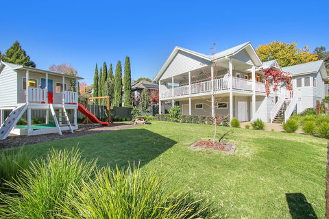 Autumn Home - Our Place At Bright - Darwin Holiday 5