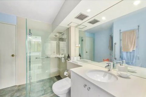 Potts Point Gem - Darwin Holiday 3