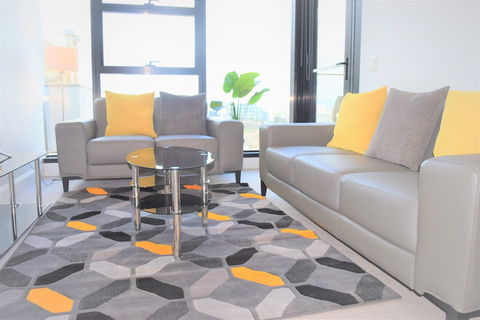 Executive Stay On Little Collins - Darwin Holiday 5