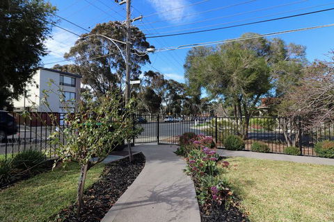 Brunswick Renaissance - Rejuvenate Stays - Darwin Holiday 2
