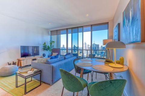 Flying Views Over The CBD - Darwin Holiday 7