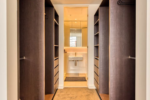 Fitzroy Lifestyle 2 Bed 2 Bath - Darwin Holiday 0