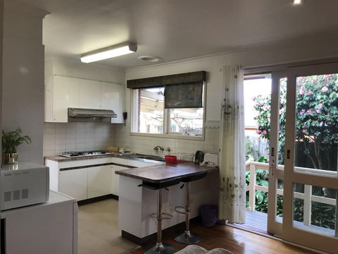 The Glen Family House - Darwin Holiday 1