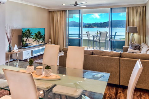 Lagoon 201 On Hamilton Island - Darwin Holiday 2
