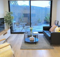 Pride Benleigh Apartment with Garden - Darwin Holiday