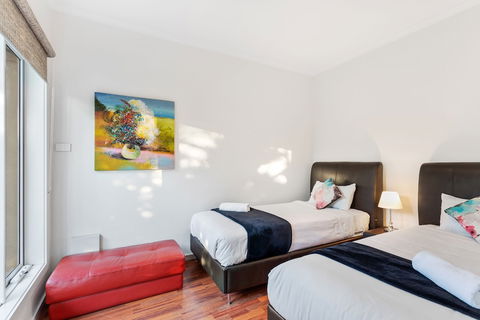 City Condo - Melbourne - Darwin Holiday 6