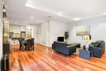 Sanctuary Apartments - Collins St CBD - Darwin Holiday 0