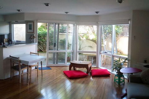 Charles Rooms Guesthouse - Darwin Holiday 6