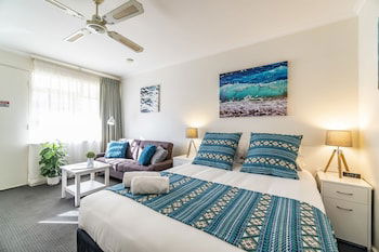 Aqua Waves Glenelg Central Studio Apt - Darwin Holiday 0