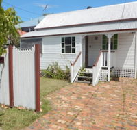 Charming Private 3-Bedroom Cottage By The Bay - Darwin Holiday