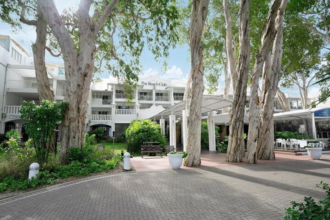 Peppers Beach Club Penthouse - Darwin Holiday 1