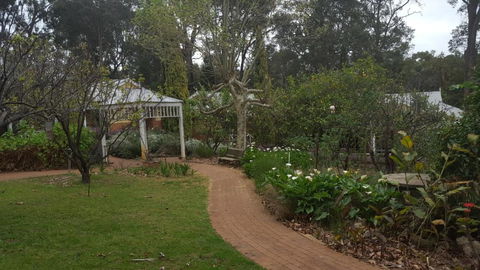 Two Sisters Chalets - Darwin Holiday 7