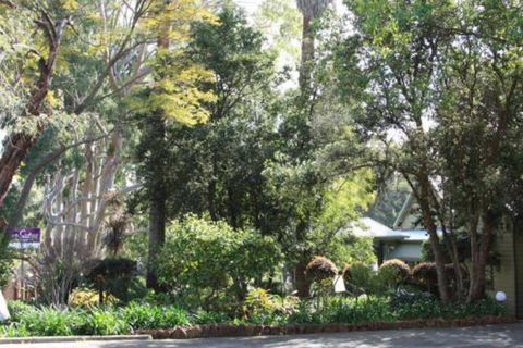 Two Sisters Chalets - Darwin Holiday 0