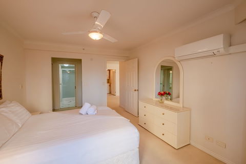 Resort-Style Apartment Opposite Beach - Darwin Holiday 6