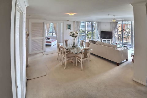 Resort-Style Apartment Opposite Beach - Darwin Holiday 4