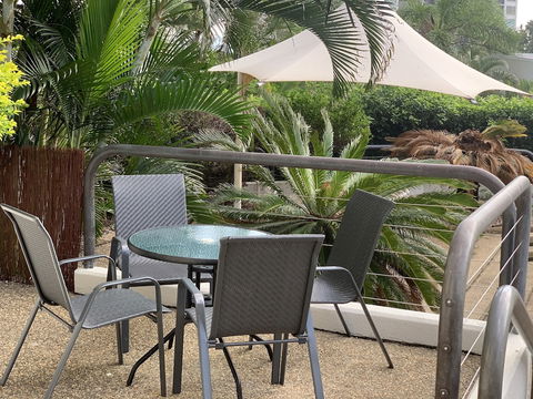 Tiki Hotel Surfers Paradise - Darwin Holiday 0