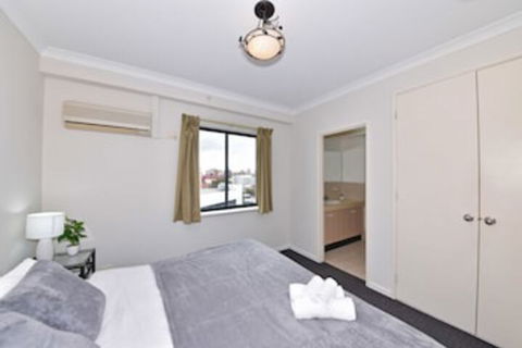 East Perth 2 X 1 Trendy Apartment - Darwin Holiday 5